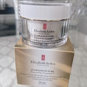 Elizabeth Arden New Flawless Future cream SPF 30